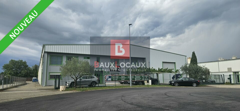 LOCAUX D'ACTIVITÉS - ENTREPÔTS à Louer